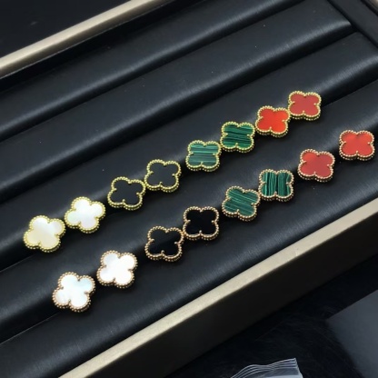Buy replica Van Cleef & Arpels Vintage Alhambra Earrings - Big and replica jewelry from PICKS Jewelry