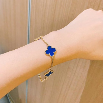 Buy replica Van Cleef & Arpels Vintage Alhambra Bracelet 5 Motifs and replica jewelry from PICKS Jewelry