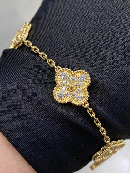 Buy replica Van Cleef & Arpels Vintage Alhambra Bracelet 5 Motifs and replica jewelry from PICKS Jewelry