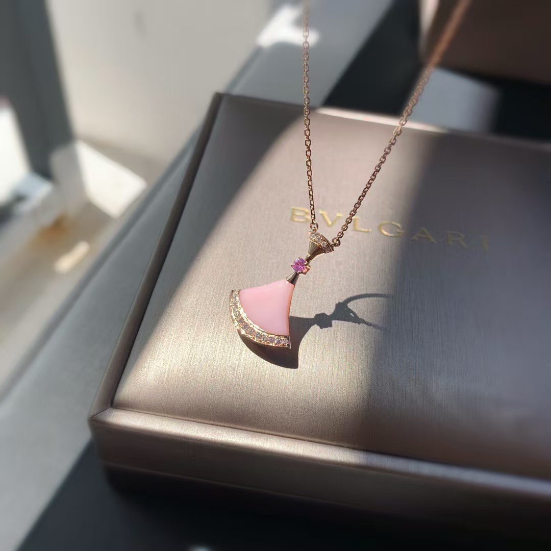 Buy replica Bvlgari Divas' Dream Necklace - Pink and replica jewelry from PICKS Jewelry