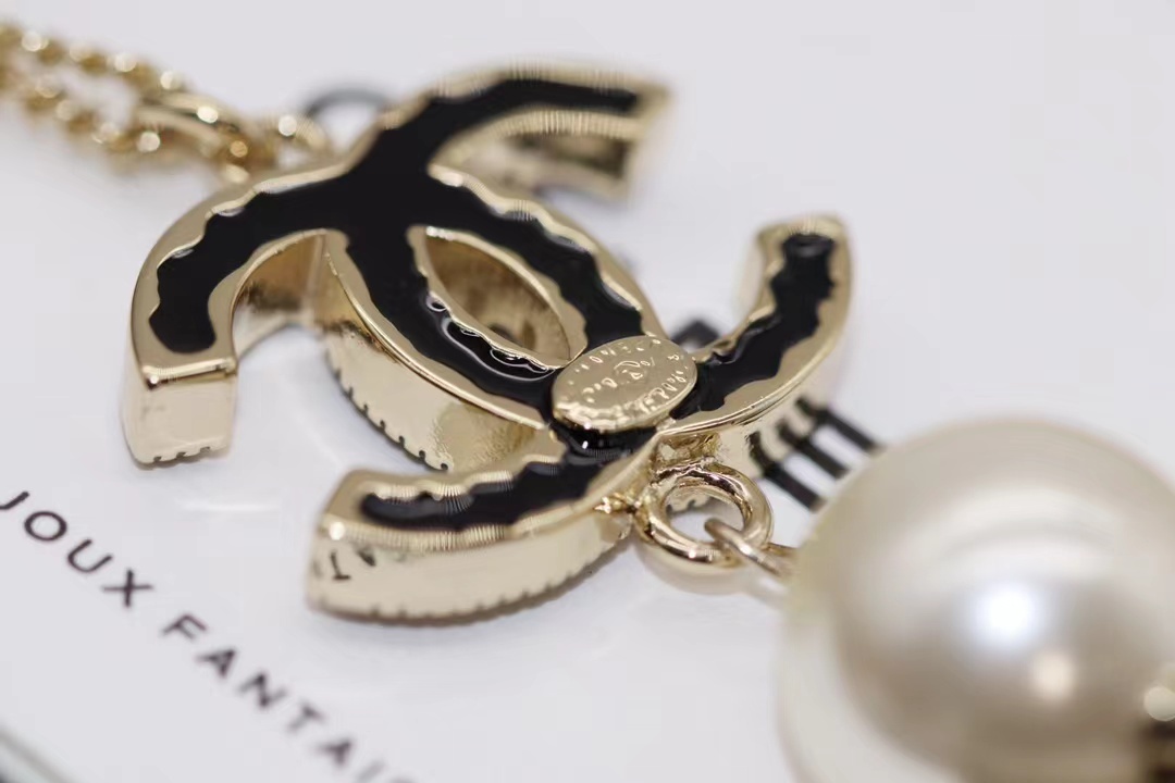 Buy replica Chanel Black Double C Pearl Drop Pendant Necklace and replica jewelry from PICKS Jewelry