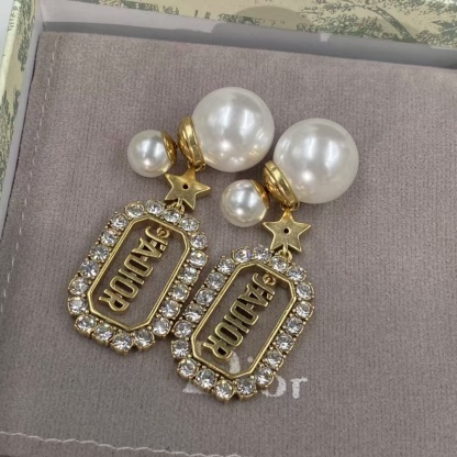 Buy replica Dior JADIOR Drop Pearl Earrings and replica jewelry from PICKS Jewelry