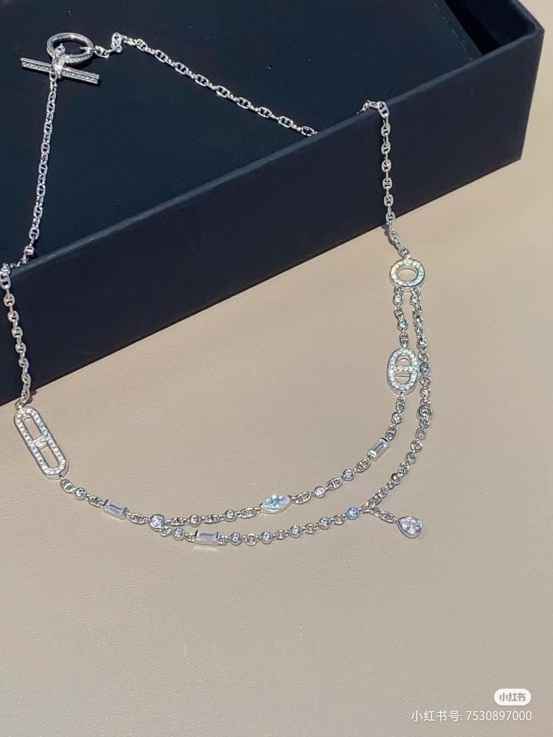 Buy replica Hermes Pig Nose Teardrop Diamond Pendant Necklace and replica jewelry from PICKS Jewelry