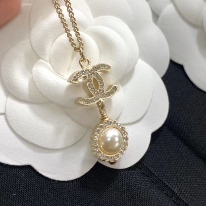 Buy replica Chanel Minimalist Double C Pearl Drop Necklace and replica jewelry from PICKS Jewelry