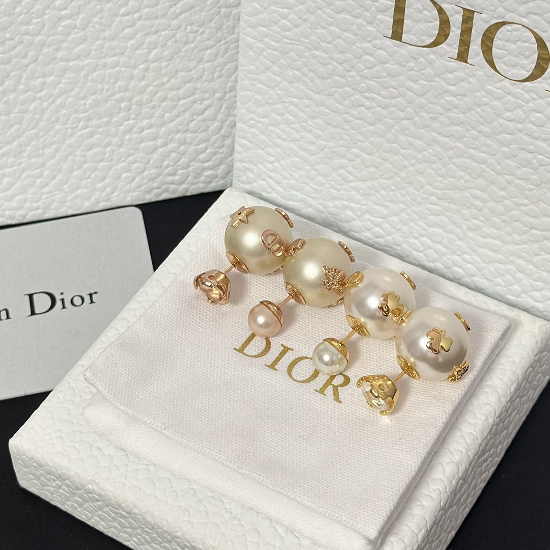 Buy replica Dior New Two Pearls Stud Earrings and replica jewelry from PICKS Jewelry