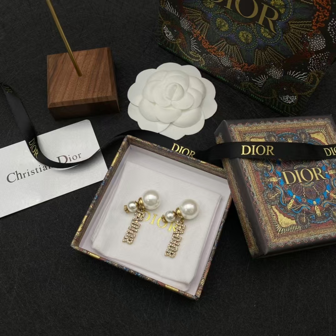 Buy replica Dior JADIOR Earrings and replica jewelry from PICKS Jewelry