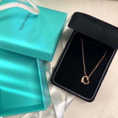 Buy replica Tiffany Classic Love Heart Pendant Necklace and replica jewelry from PICKS Jewelry