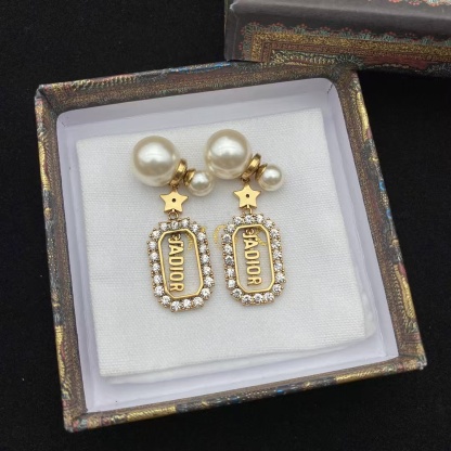 Buy replica Dior JADIOR Drop Pearl Earrings and replica jewelry from PICKS Jewelry