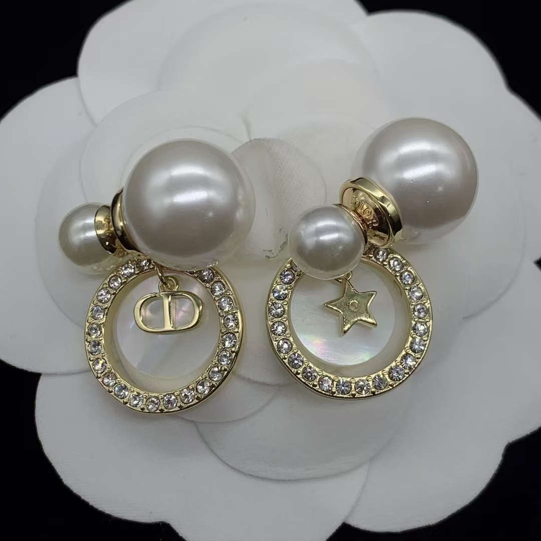 Buy replica Dior Asymmetric Drop Charms Pearl Earrings and replica jewelry from PICKS Jewelry
