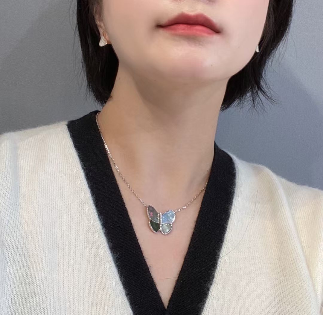 Buy replica Van Cleef & Arpels Butterfly Pendant Necklace and replica jewelry from PICKS Jewelry