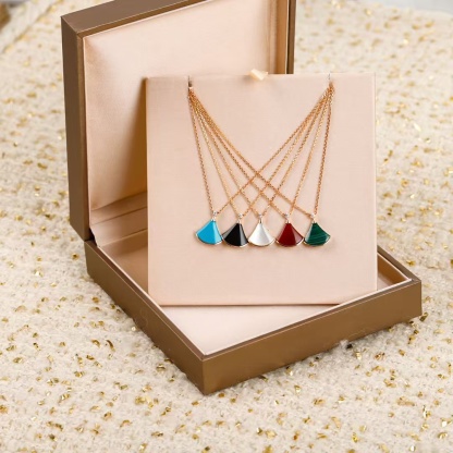 Buy replica Bvlgari Divas' Dream Necklace and replica jewelry from PICKS Jewelry