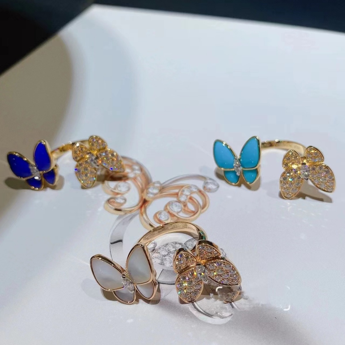 Buy replica Van Cleef & Arpels Two Butterfly Between Finger Ring and replica jewelry from PICKS Jewelry