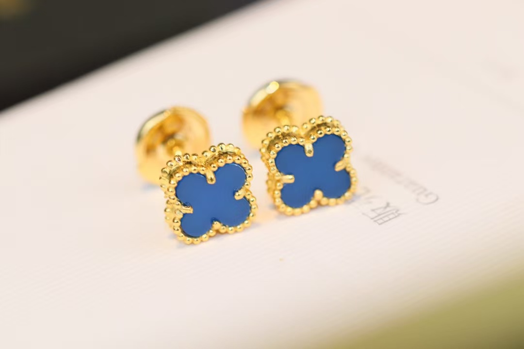 Buy replica Van Cleef & Arpels Earstuds Earring - Mini and replica jewelry from PICKS Jewelry