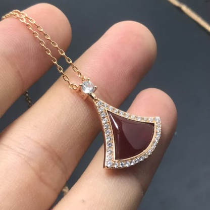 Buy replica Bvlgari Divas' Dream Necklace and replica jewelry from PICKS Jewelry