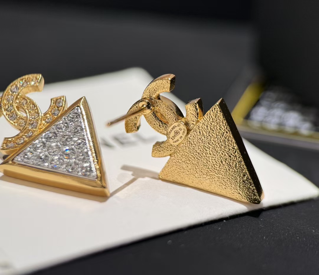 Buy replica Chanel Geometric Triangle Stud Earrings and replica jewelry from PICKS Jewelry