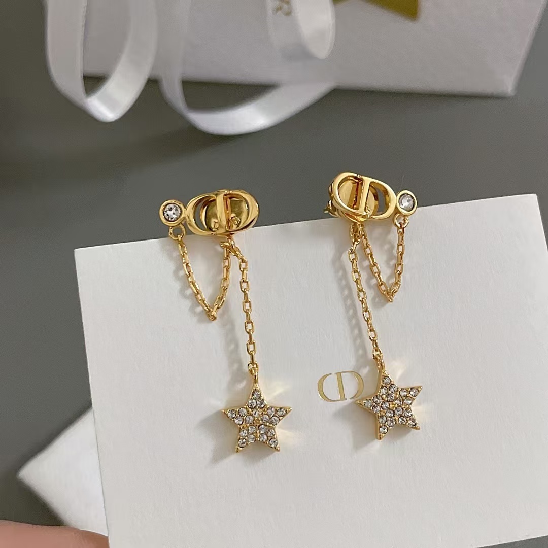 Buy replica Louis Vuitton Star Drop Earrings and replica jewelry from PICKS Jewelry