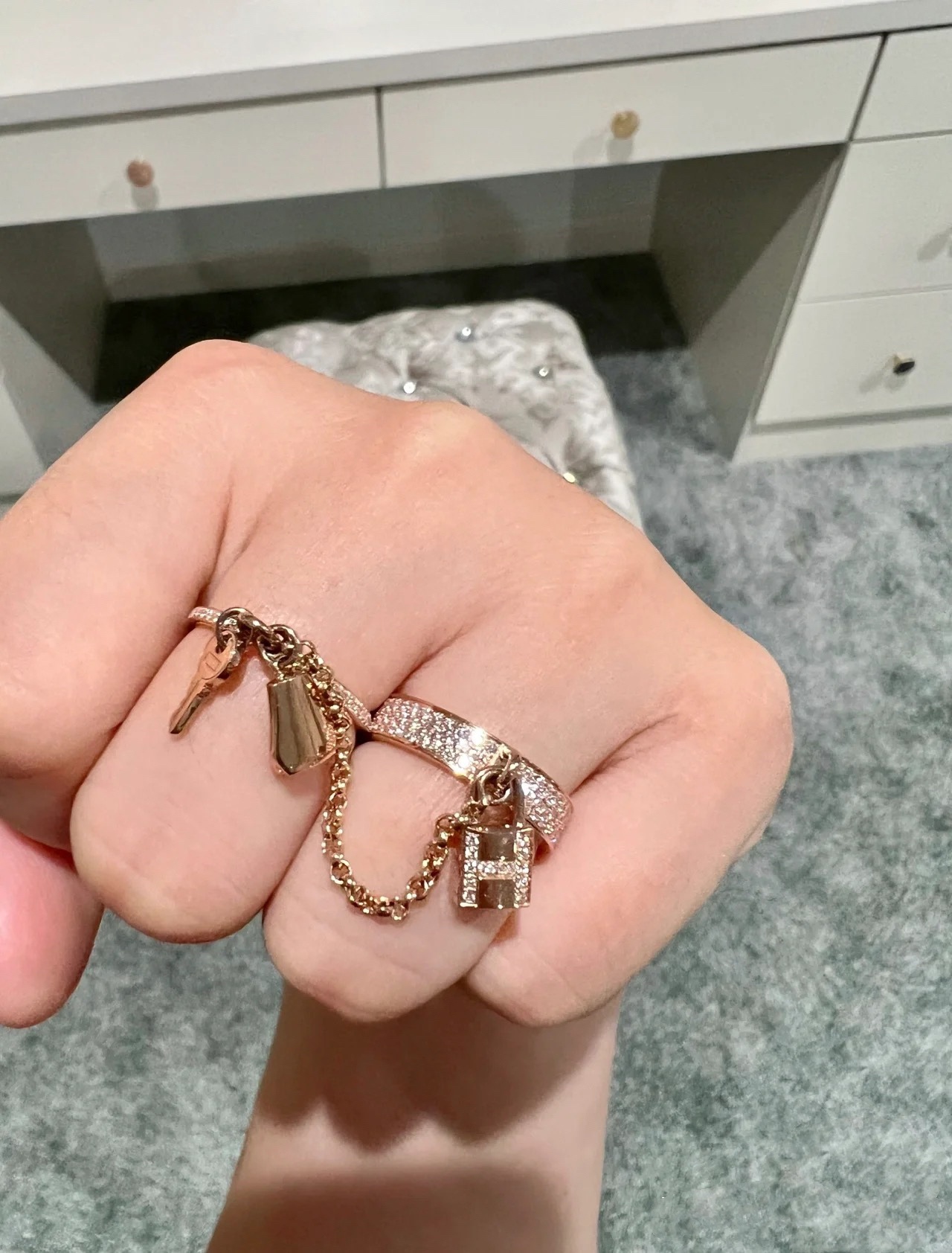 Buy replica Hermes Double Finger Key and Lock Ring and replica jewelry from PICKS Jewelry