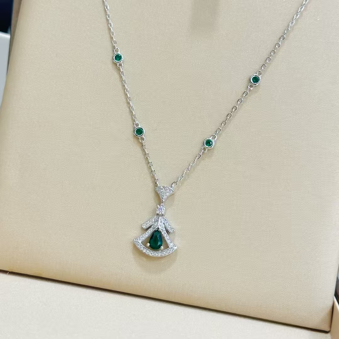 Buy replica Bvlgari Divas' Dream Necklace and replica jewelry from PICKS Jewelry