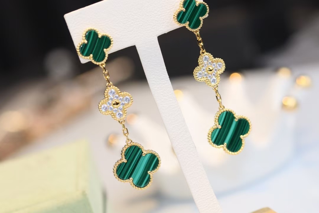 Buy replica Van Cleef & Arpels Magic Alhambra Earrings 3 Motifs and replica jewelry from PICKS Jewelry