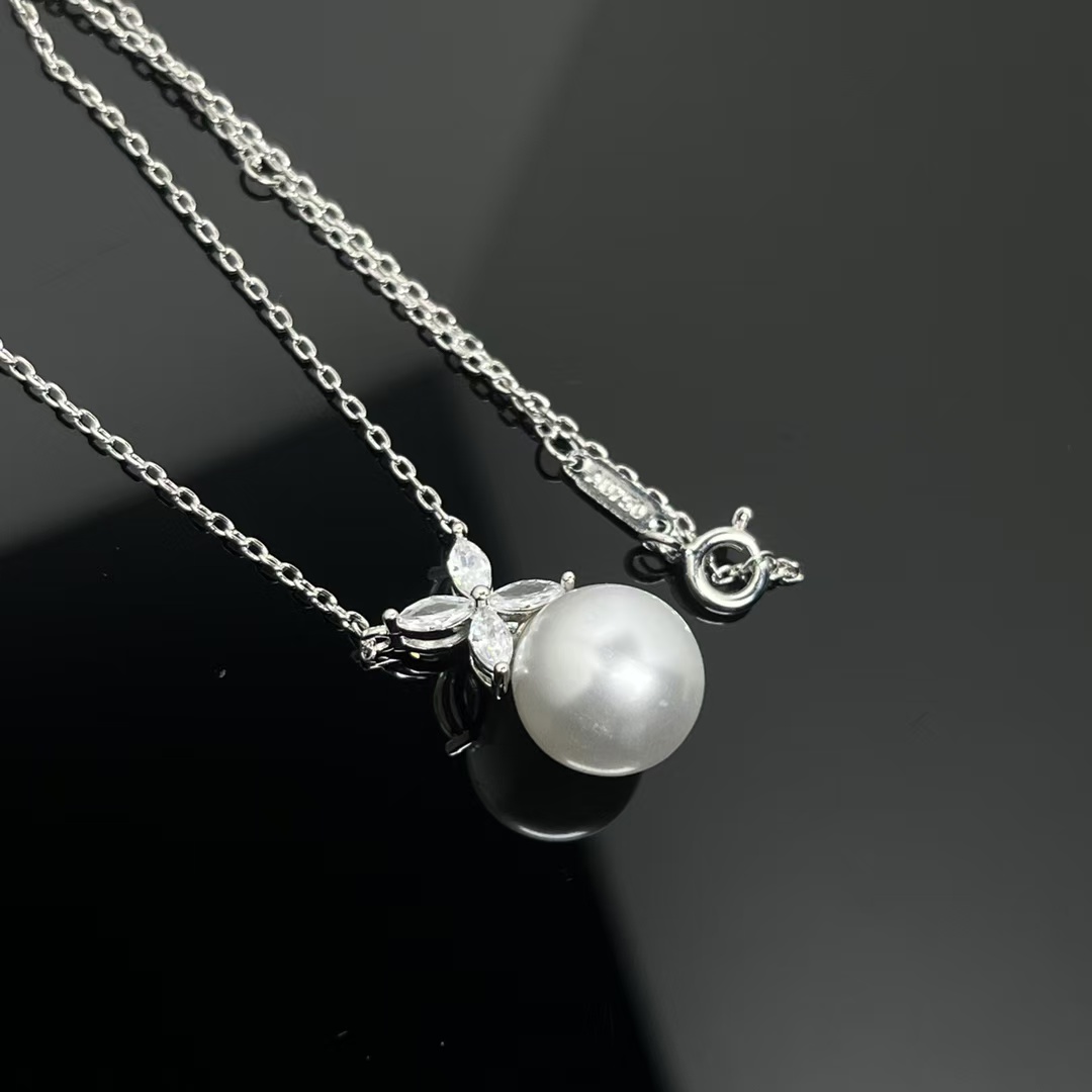 Buy replica Tiffany Victoria Pearl and Diamond Pendant Necklace and replica jewelry from PICKS Jewelry