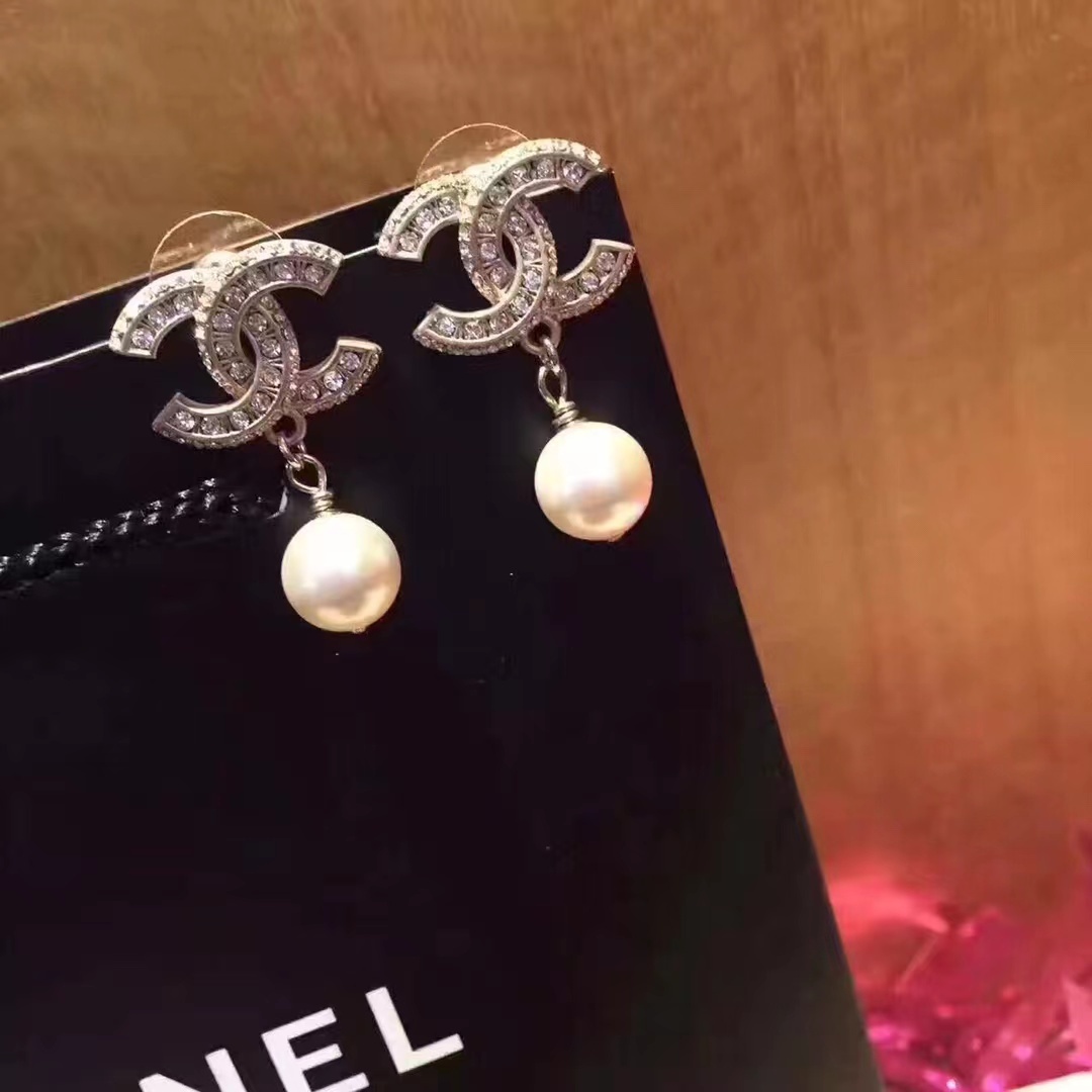 Buy replica Chanel Classic Pearl Dangle Earrings and replica jewelry from PICKS Jewelry