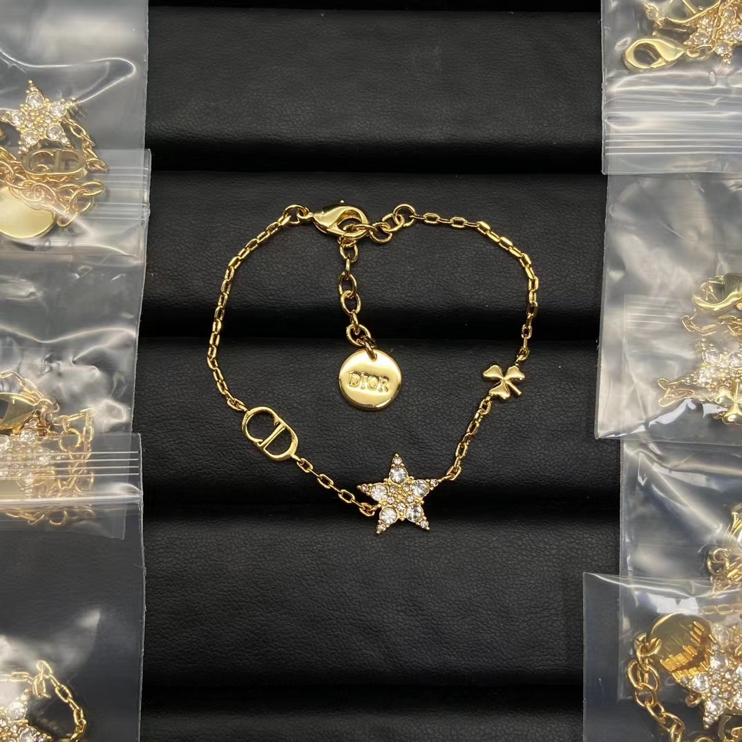Buy replica Dior CD Star Four Leaf Clover Bracelet and replica jewelry from PICKS Jewelry