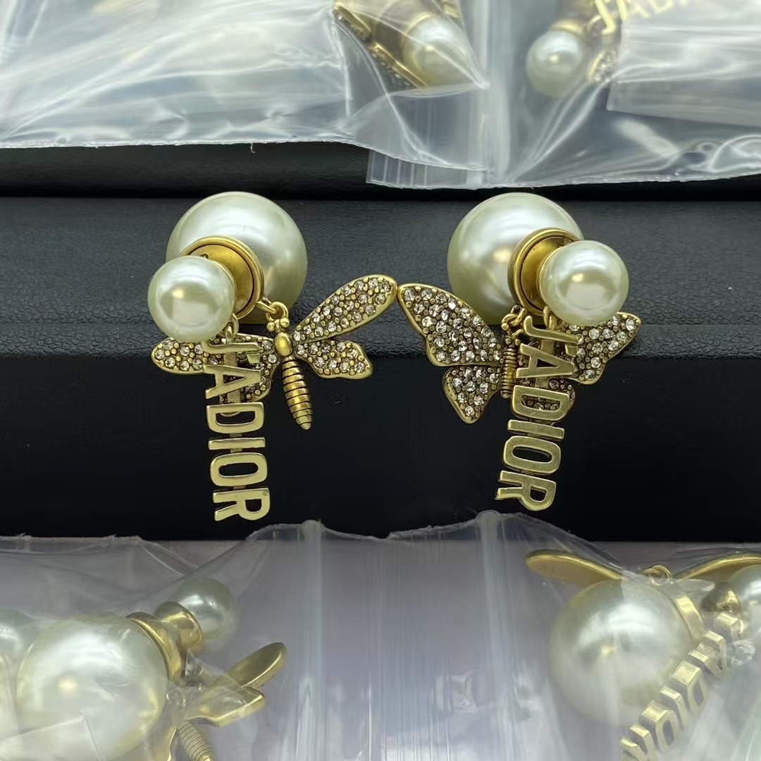 Buy replica Dior Butterfly JADIOR Pearl Earrings and replica jewelry from PICKS Jewelry