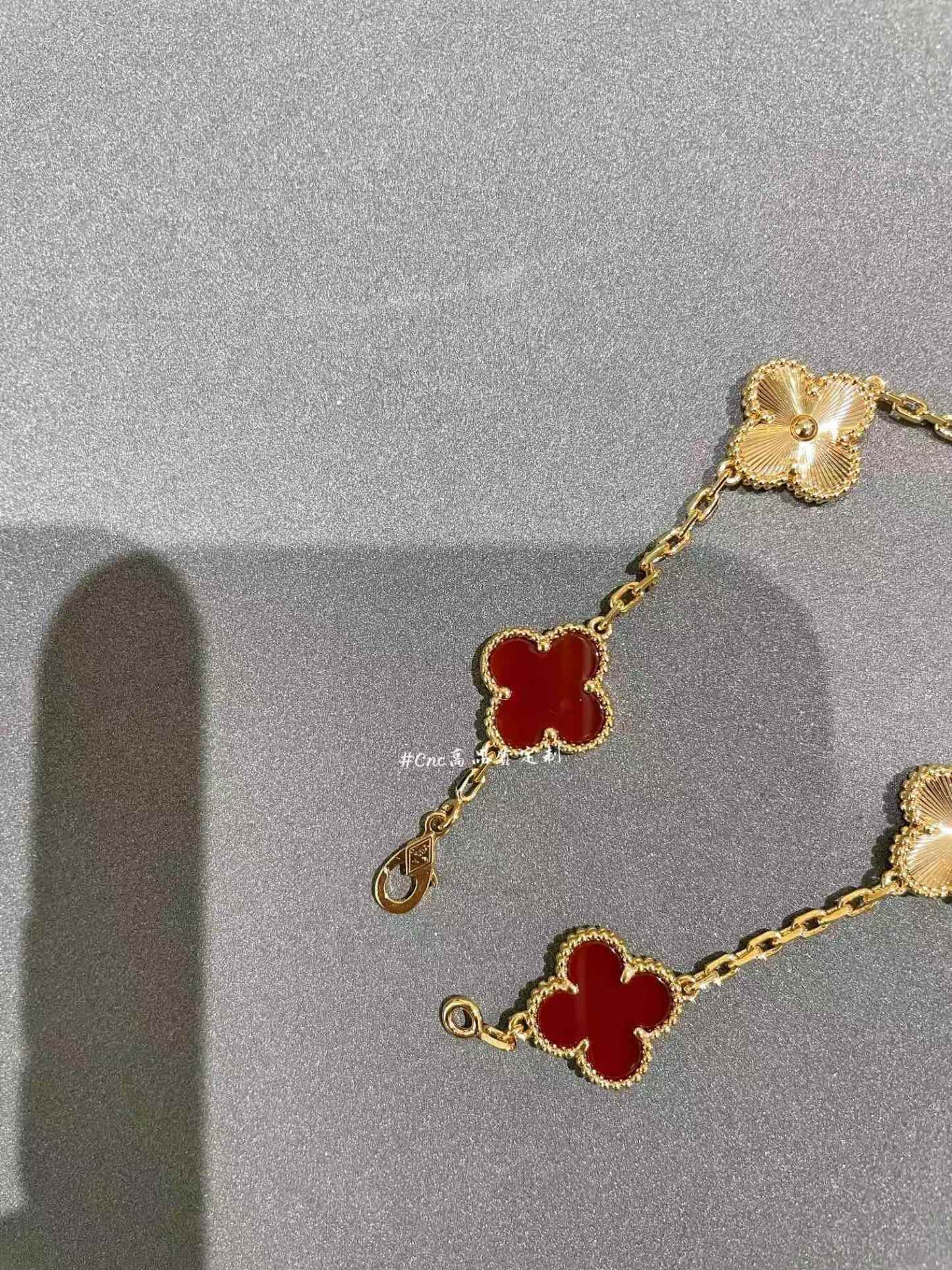 Buy replica Van Cleef & Arpels Vintage Alhambra Five Clover Bracelet 5 Motifs and replica jewelry from PICKS Jewelry