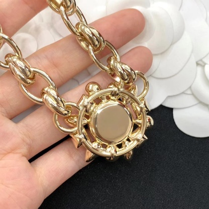 Buy replica Chanel Thick Cuban Chain Flower Pendant Choker Necklace and replica jewelry from PICKS Jewelry