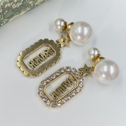 Buy replica Dior JADIOR Drop Pearl Earrings and replica jewelry from PICKS Jewelry