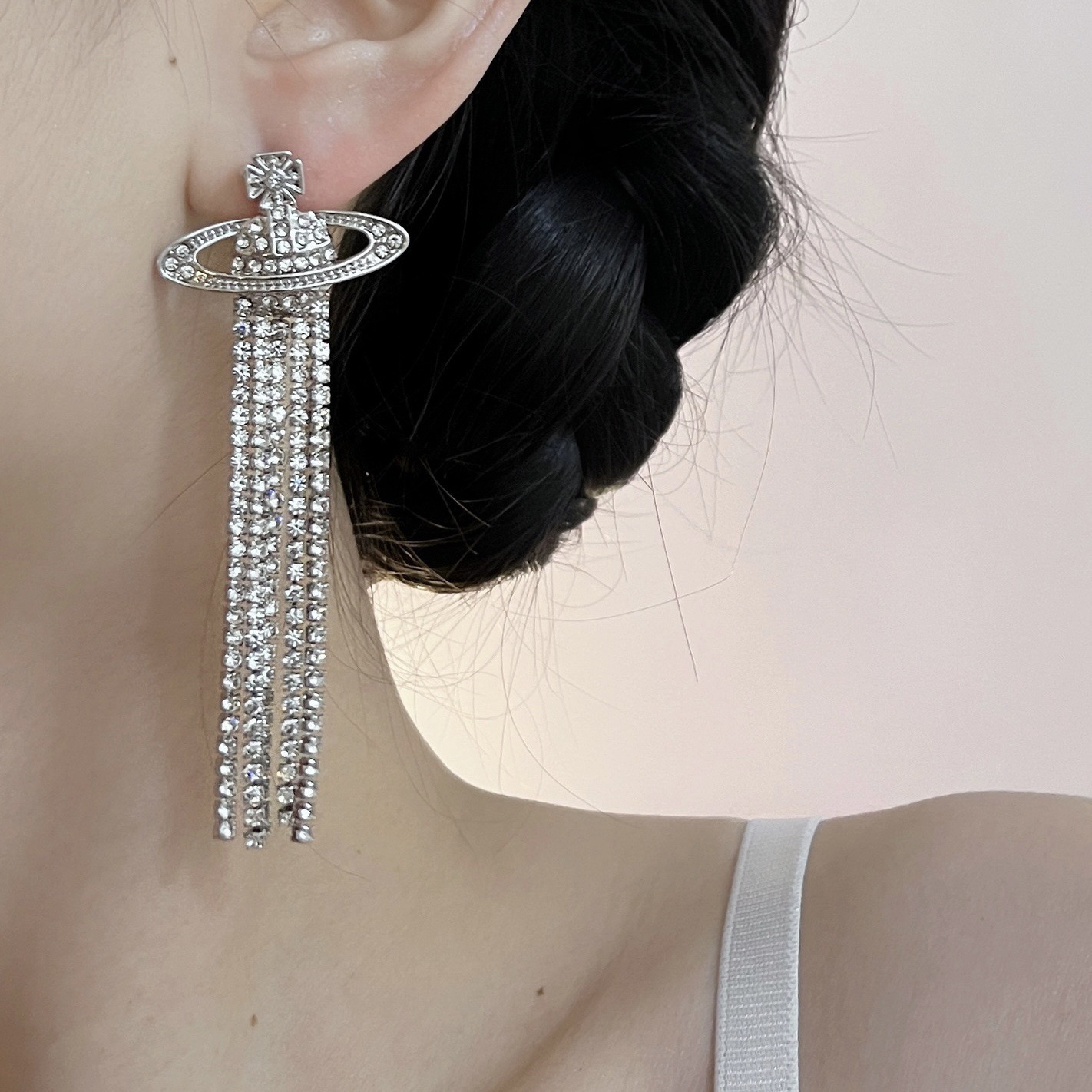 Buy replica Vivienne Westwood Party Queen Rhinestone Tassel Saturn Earrings and replica jewelry from PICKS Jewelry