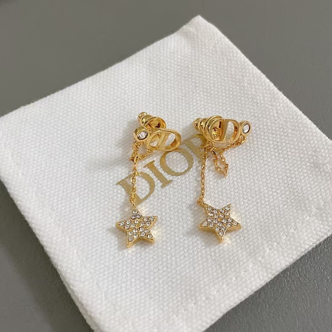 Buy replica Louis Vuitton Star Drop Earrings and replica jewelry from PICKS Jewelry