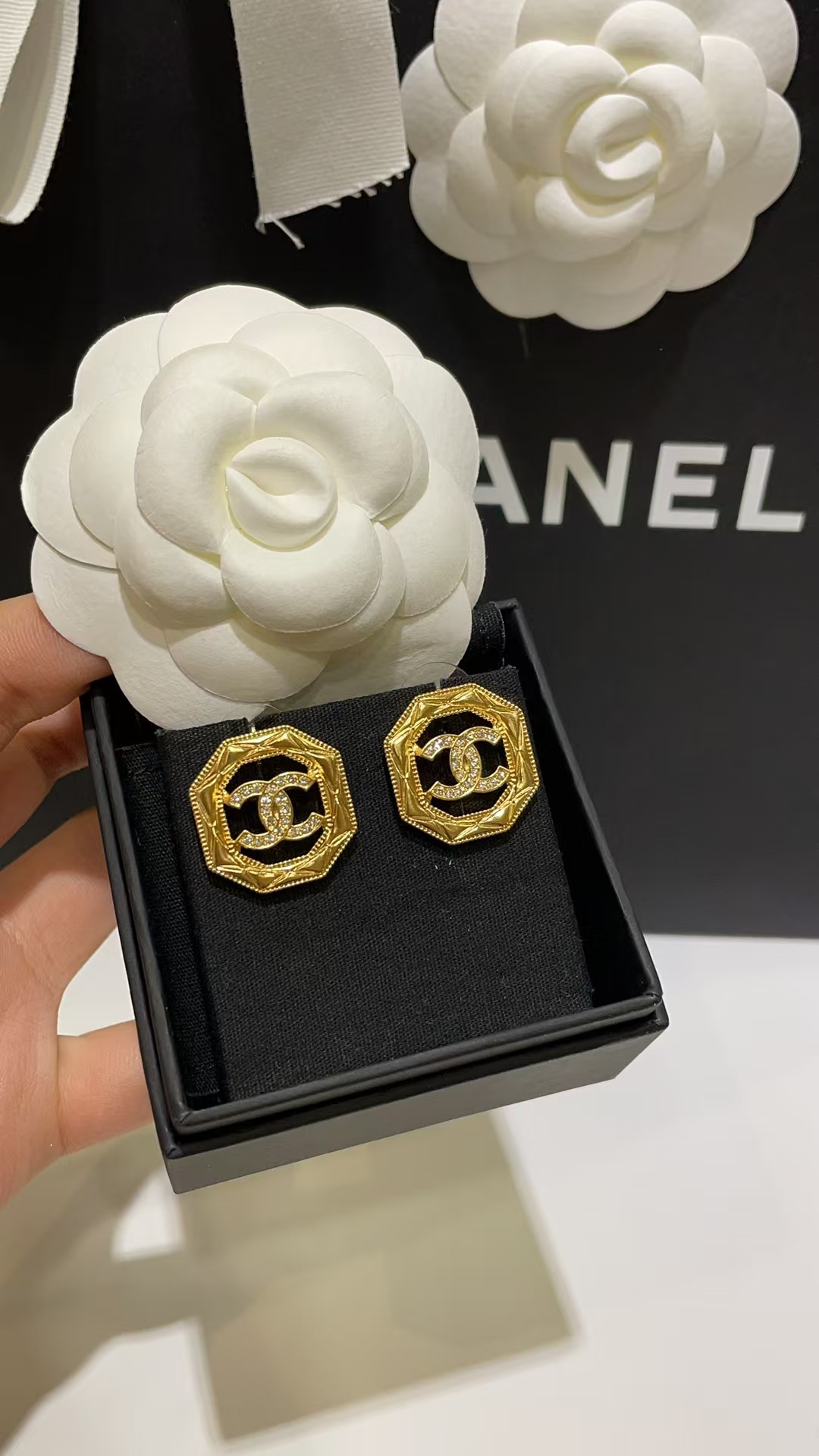 Buy replica Chanel Geometric Octagon Stud Earrings and replica jewelry from PICKS Jewelry