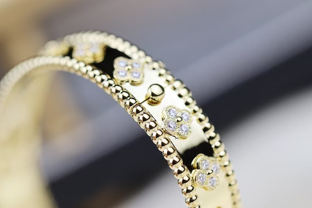 Buy replica Van Cleef & Arpels Perlée Clovers Bracelet, Medium Bangle and replica jewelry from PICKS Jewelry