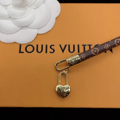 Buy replica Louis Vuitton Heart Lock Charm Bracelet and replica jewelry from PICKS Jewelry