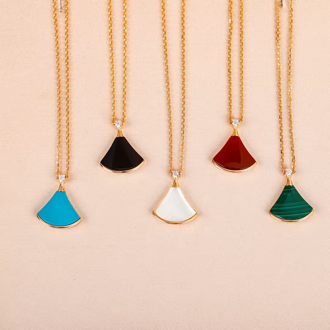 Buy replica Bvlgari Divas' Dream Necklace and replica jewelry from PICKS Jewelry