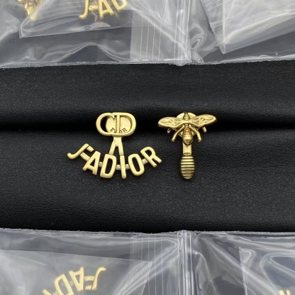 Buy replica Dior Asymmetric JADIOR Bee Earrings and replica jewelry from PICKS Jewelry