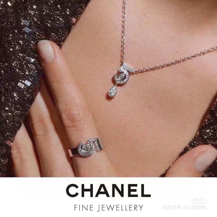 Buy replica Chanel NO.5 Teardrop Pendant Necklace and replica jewelry from PICKS Jewelry