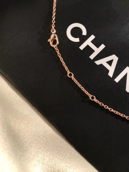 Buy replica Chanel Coco Crush Rose Gold Necklace and replica jewelry from PICKS Jewelry