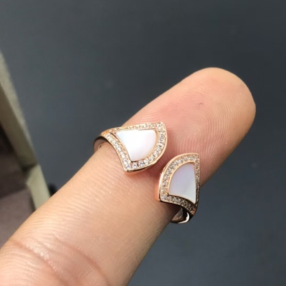 Buy replica Bvlgari Divas’ Dream Ring and replica jewelry from PICKS Jewelry