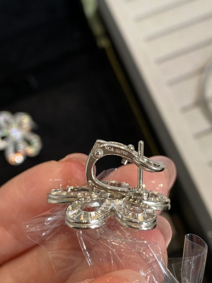 Buy replica Van Cleef & Arpels Flowerlace Earrings and replica jewelry from PICKS Jewelry
