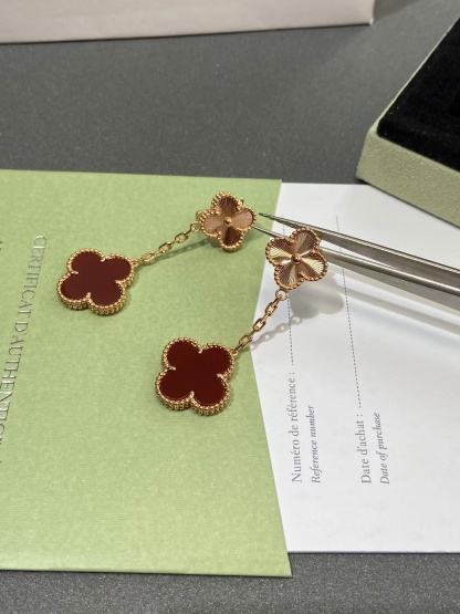 Buy replica Van Cleef & Arpels Magic Alhambra Earrings, 2 Motifs and replica jewelry from PICKS Jewelry