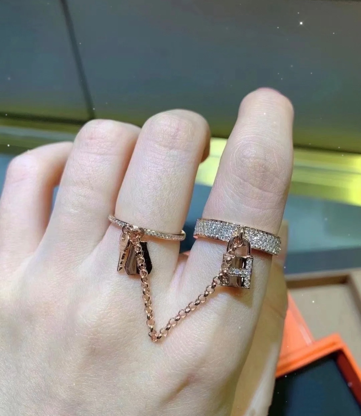 Buy replica Hermes Double Finger Key and Lock Ring and replica jewelry from PICKS Jewelry