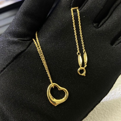 Buy replica Tiffany Classic Love Heart Pendant Necklace and replica jewelry from PICKS Jewelry