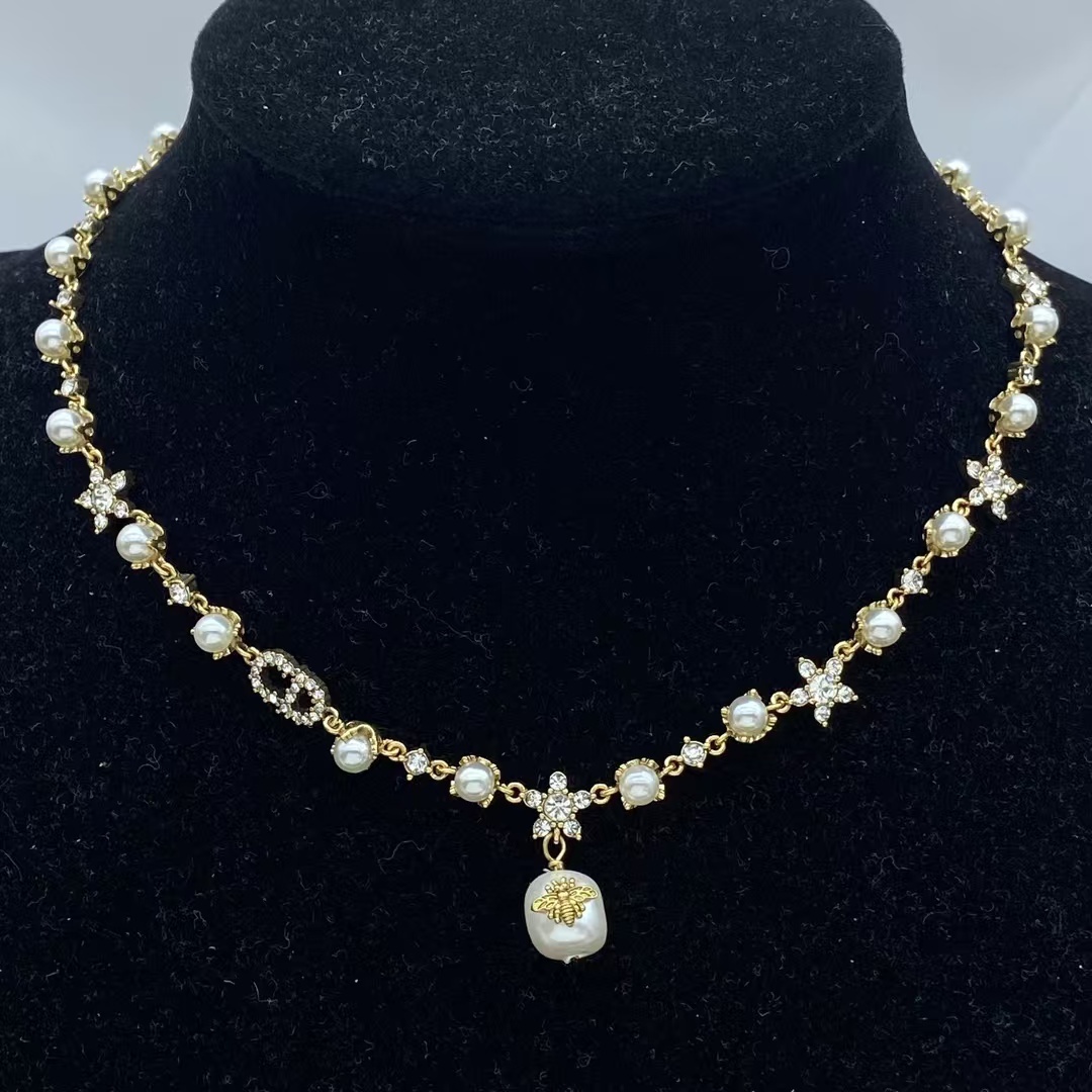 Buy replica Luxury Dior Bee Paved Pearl Pendant Necklace and replica jewelry from PICKS Jewelry