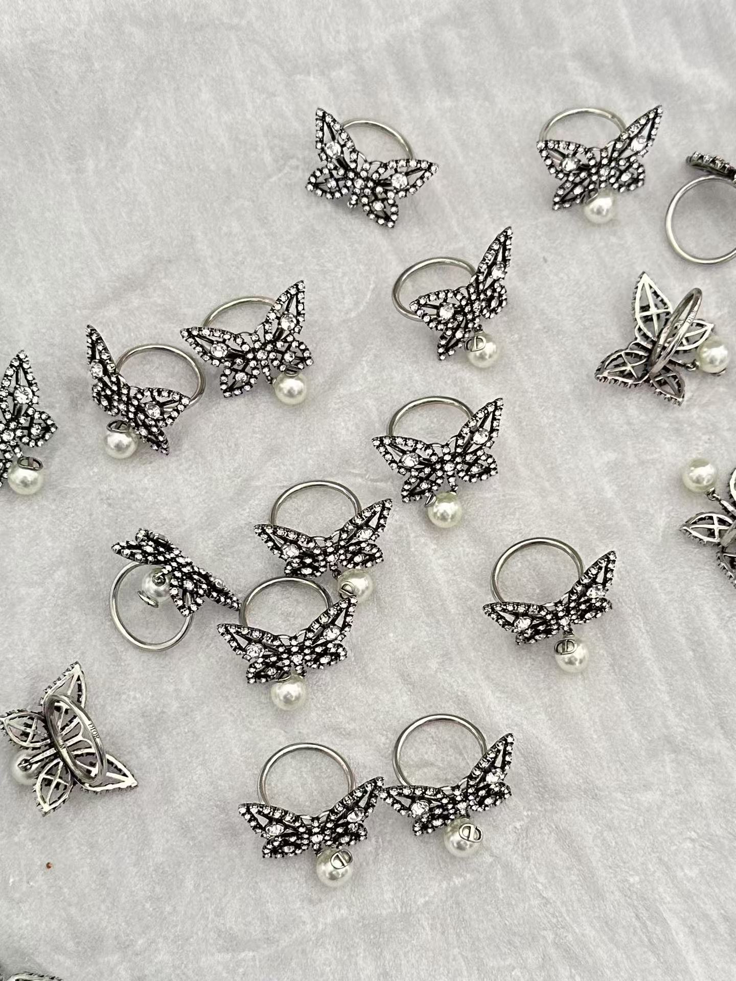 Buy replica Dior Butterfly Pearl Dangle Ring and replica jewelry from PICKS Jewelry