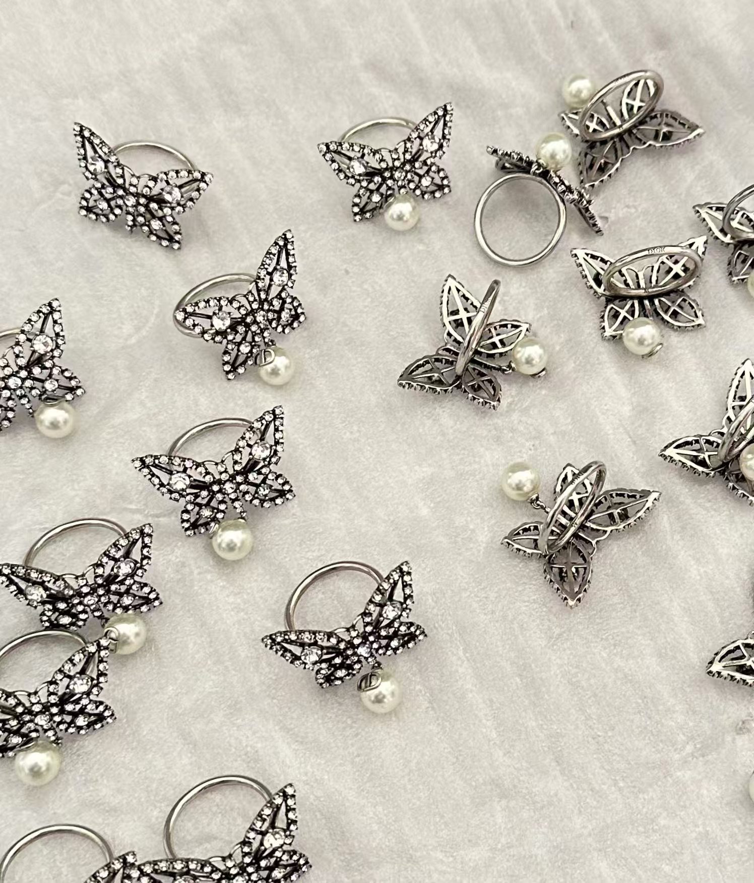 Buy replica Dior Butterfly Pearl Dangle Ring and replica jewelry from PICKS Jewelry