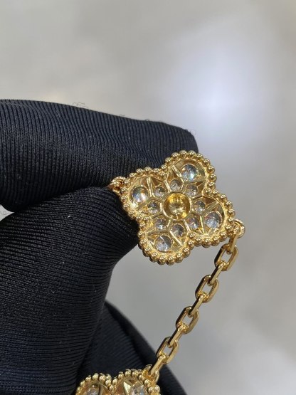 Buy replica Van Cleef & Arpels Vintage Alhambra Bracelet 5 Motifs and replica jewelry from PICKS Jewelry