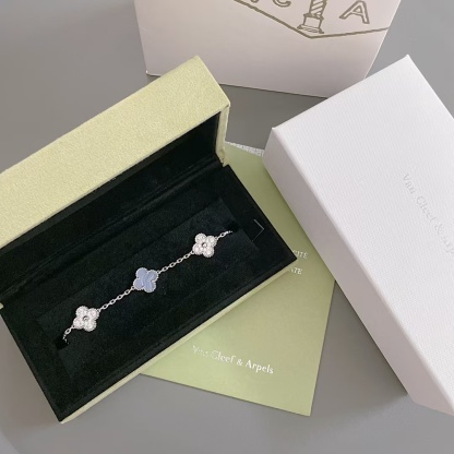 Buy replica Van Cleef & Arpels Vintage Alhambra Bracelet 5 Motifs and replica jewelry from PICKS Jewelry