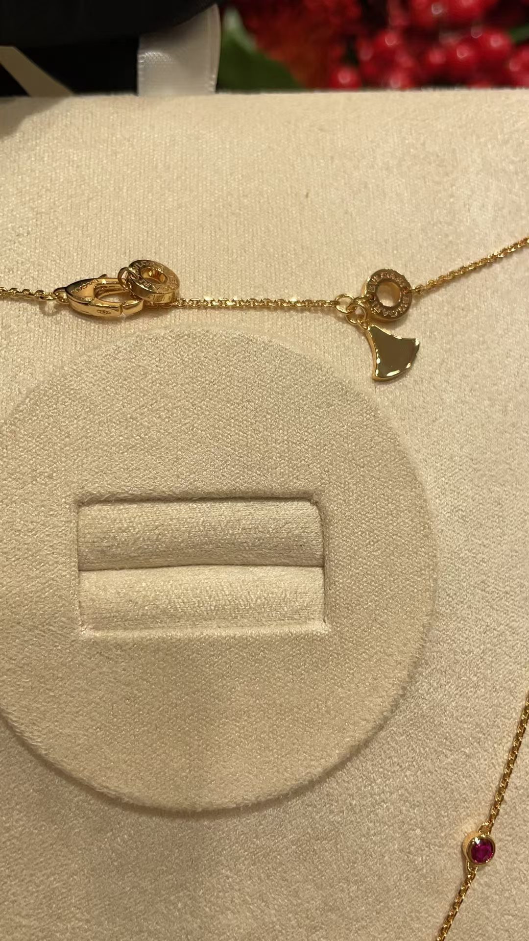 Buy replica Bvlgari Divas' Dream Necklace and replica jewelry from PICKS Jewelry